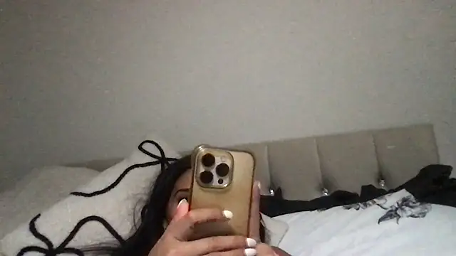 Miss_juicybabes' Webcam Show