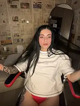 i_am_nina_ Adlı Modelin Canlı XXX Sohbeti