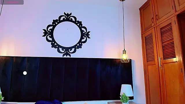 Skyee_angel Pertunjukan Webcam