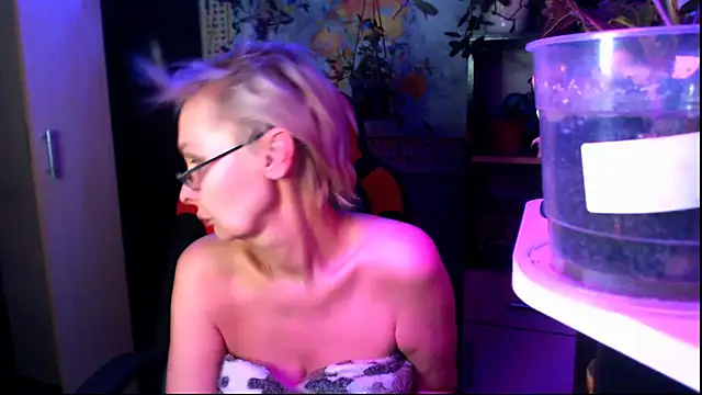 Chat XXX en directo de HelgaHimmell