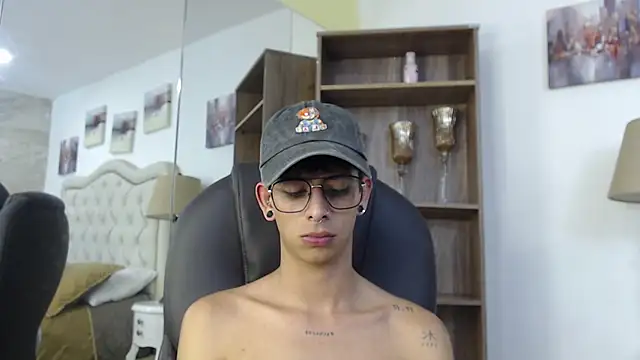 XXX chat uživo modela Ibratxandy