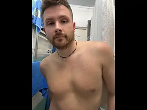 XXX chat uživo modela MartinBrandon