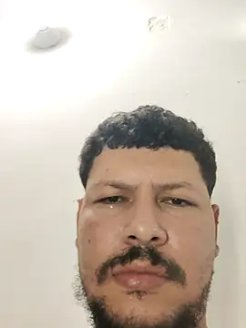 XXX chat uživo modela BadboyDirty1