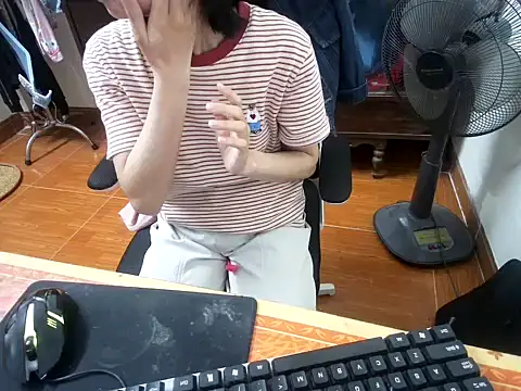 ---Lusi03--- Show Webcam