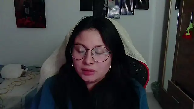 Chatroom XXX en direct de yessica_gomez01