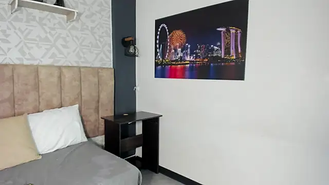 GrayHall – webcam-show