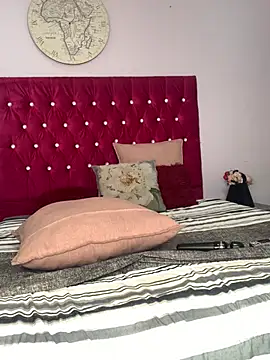 VeryGoodBadGirl1's Webcam Show