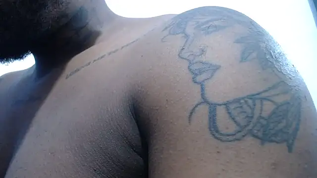 strong__anthony webkamerás műsora