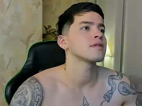 Онлайн чат XXX RONNY_COLTON