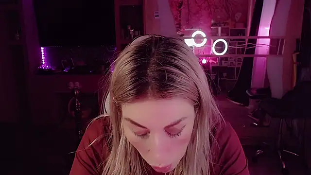 Онлайн чат XXX AnnieGOld_