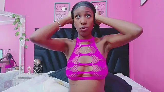 EbonyCoWorker Webcam-Show