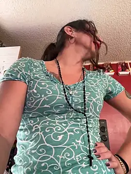 Онлайн чат XXX TranSexualJade95
