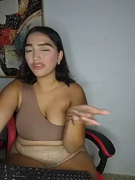 Czat XXX na żywo – Mia_em