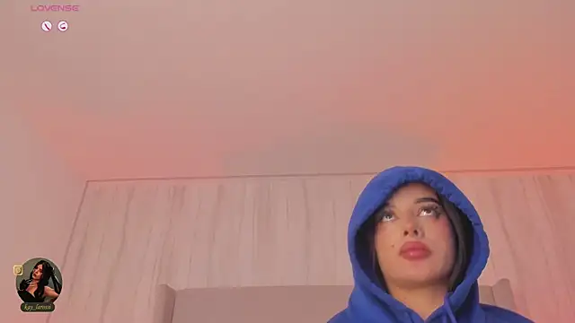 kaylarossi Adlı Modelin Canlı XXX Sohbeti
