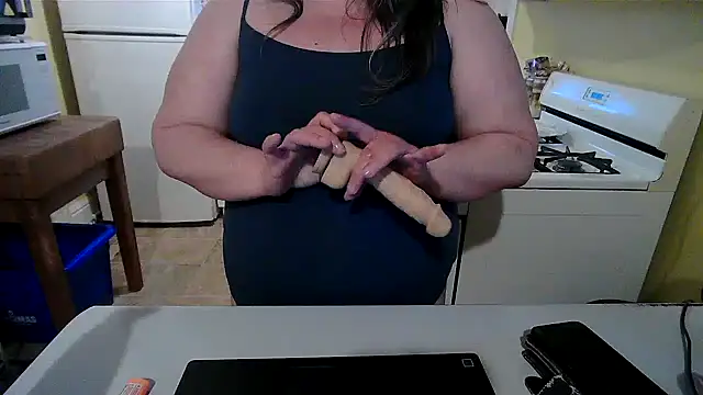 smalltowntrouble's Webcam Show