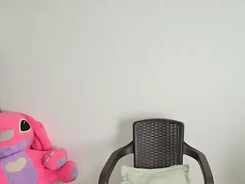 DollsKiara Webcamshow