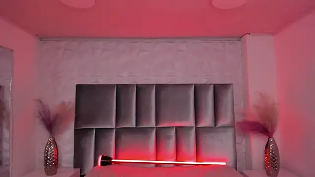 HollyPeach's Webcam Show