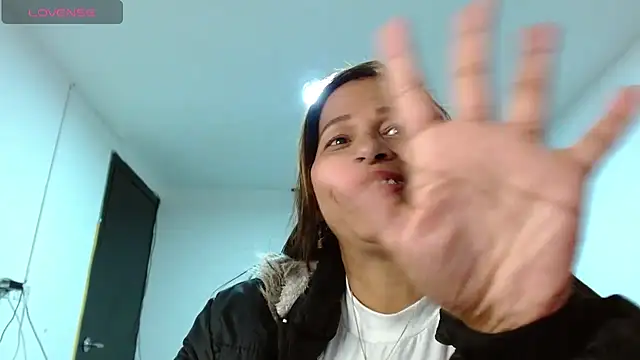CaroMasha's Live XXX Chat