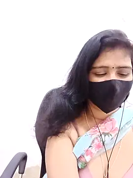 Lucky-Deepthi Show Webcam