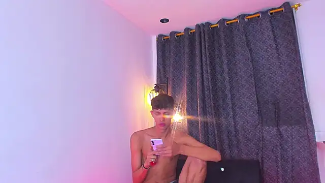 TheBatMansion webcam show