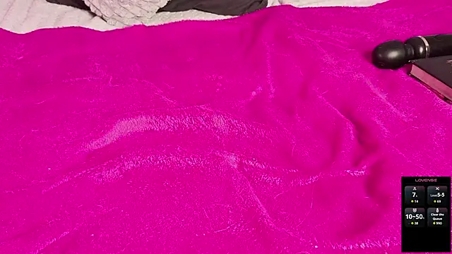 Alice_Pops Adlı Modelin Canlı XXX Sohbeti