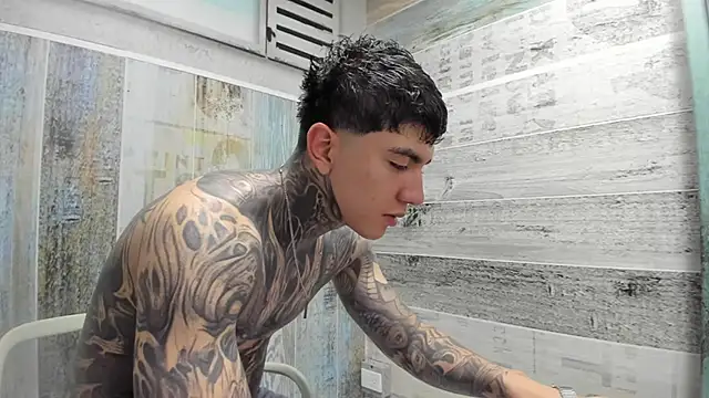 Gury_tattoo's Webcam Show