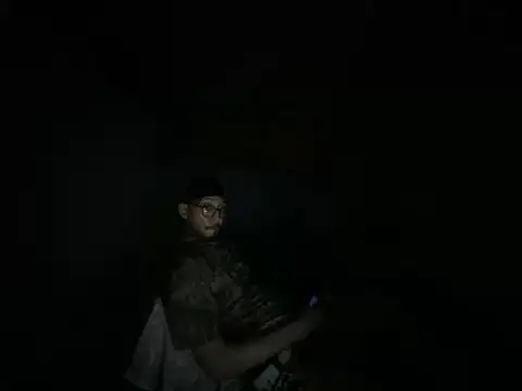 ThrowedWorldWide's Webcam Show