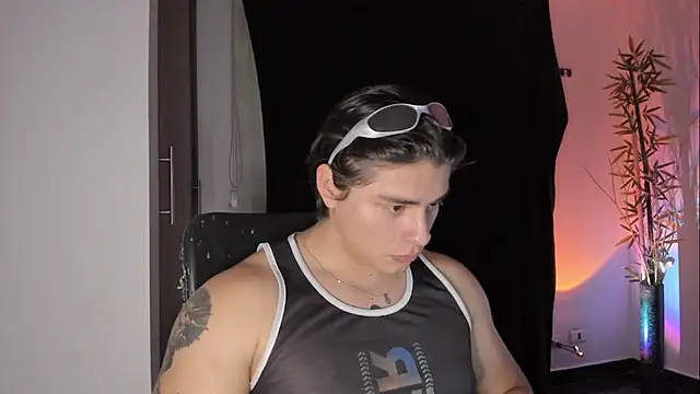 Giordano_Russo élő XXX-chatje