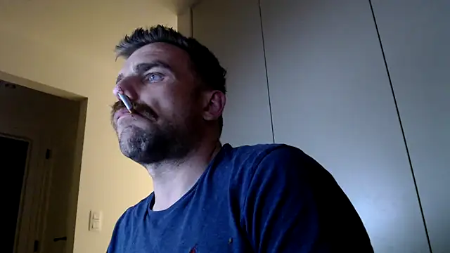 Show de mrbigballs na webcam