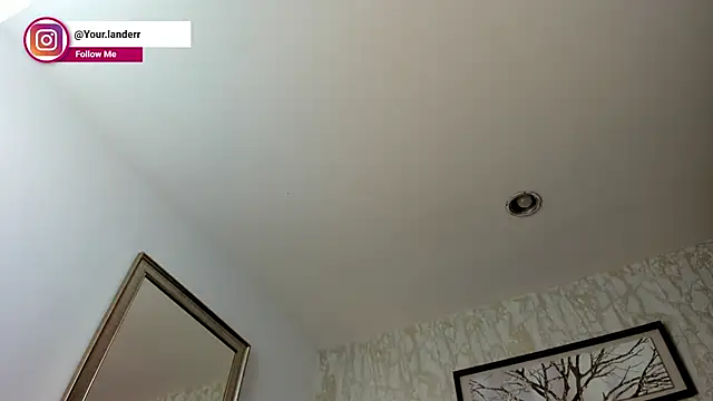 Lander_Cruz Pertunjukan Webcam