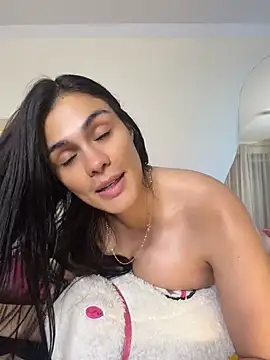 دردشة Antonella_Maxwell الجنسية المباشرة