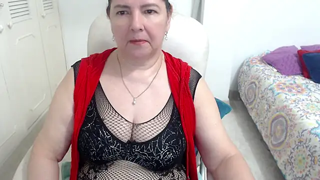 leonela_69 live XXX chat