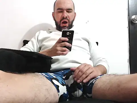 عرض كام hairyandbigmann