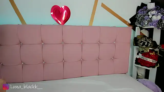 دردشة Luna_blackk الجنسية المباشرة
