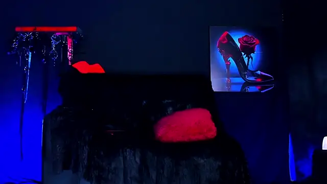 NikkiFlamesのライブXXXチャット