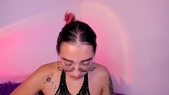 HeidyRousse's Live XXX Chat