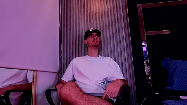 Enzo_Crown – Naživo XXX chat