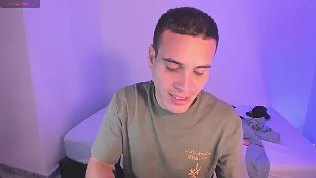 Axel__fierro's Webcam Show