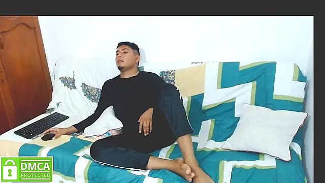 Denzel_Ass26's Webcam Show