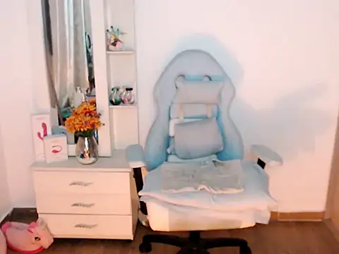 BOREAL_MOON's Live XXX Chat