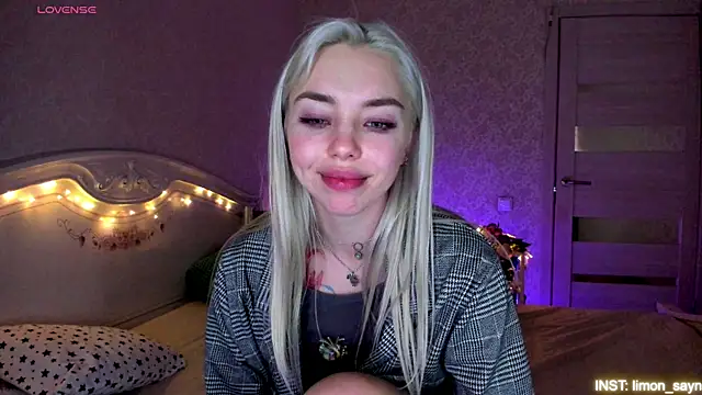 LillyMoure_ Obrolan Langsung XXX