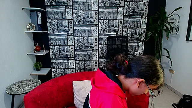 DanielaMonroe Chat XXX in diretta