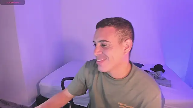 XXX chat uživo modela Axel__fierro