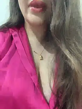 Elinatiranda Adlı Modelin Web Kamerası Şovu
