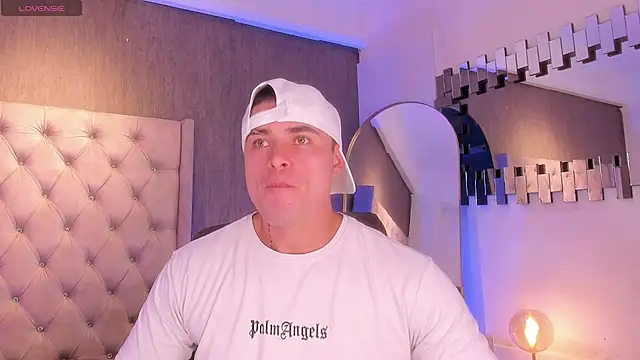 connorsmiith: απευθείας συνομιλία ΧΧΧ