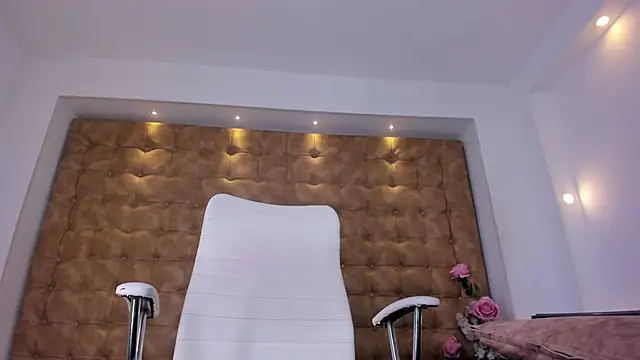 violet_giraldo Chat XXX in diretta