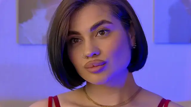 Živý XXX chat AdrianaToress
