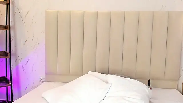 ViolettaRousee_のライブXXXチャット