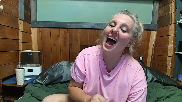 lisaxlovexxx's Webcam Show