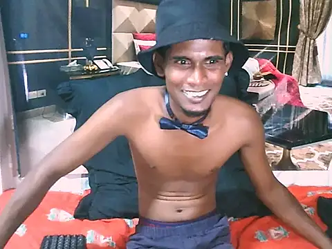 IndianThuggin 即時 XXX 聊天